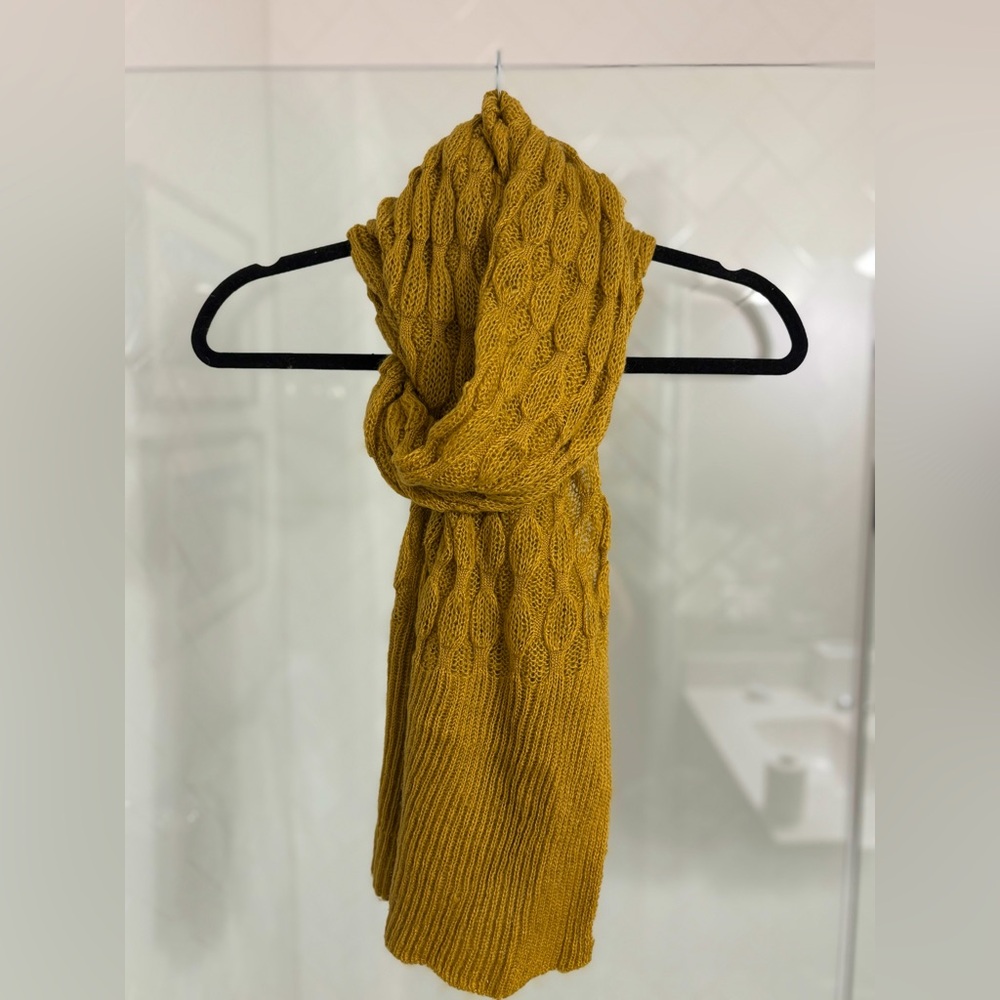 ANTHROPOLOGIE • Women's Scarf • One Size - Picture 1 of 4